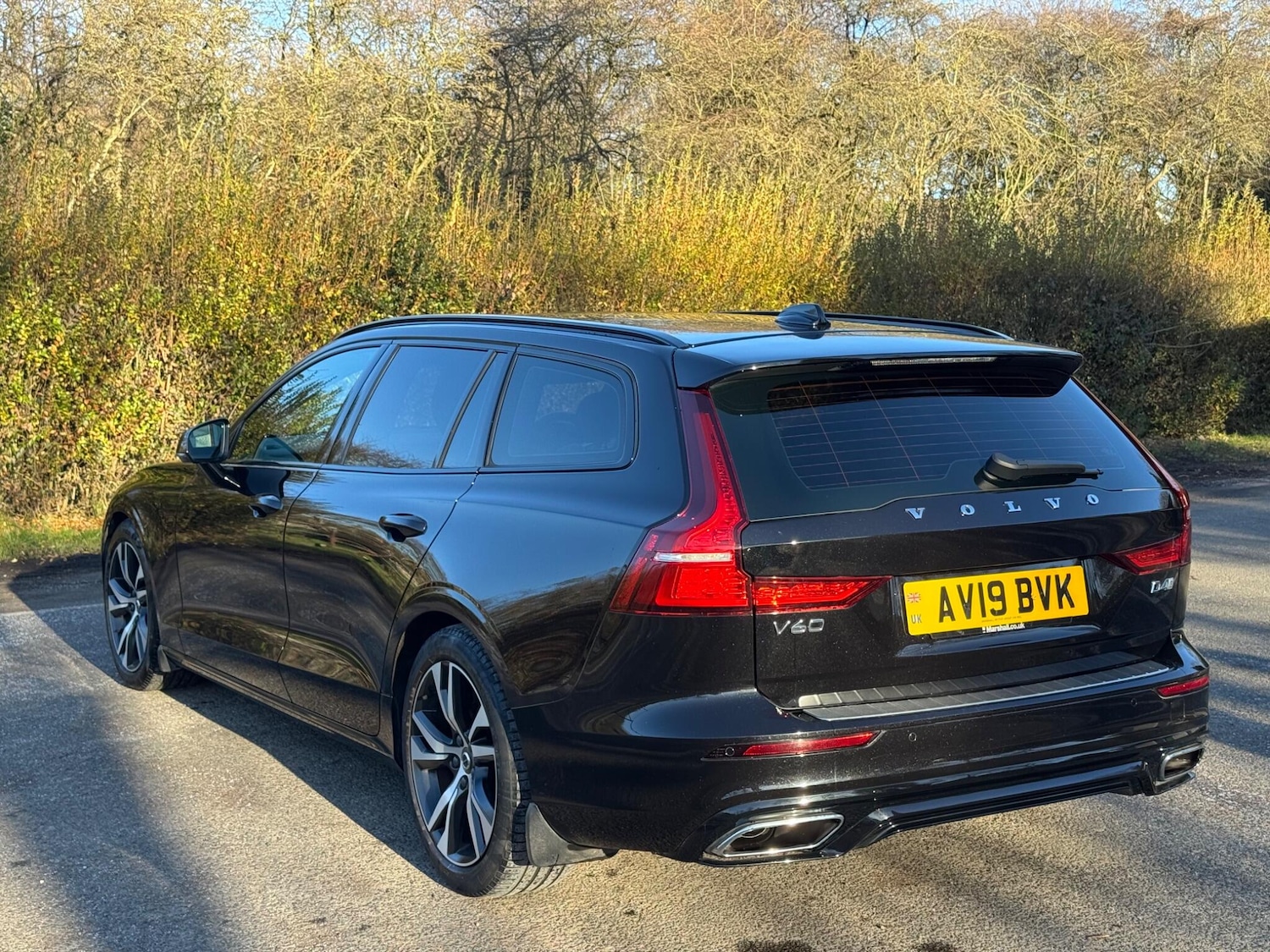 Used Volvo V60 2019 for sale - 77345358: Photo 6