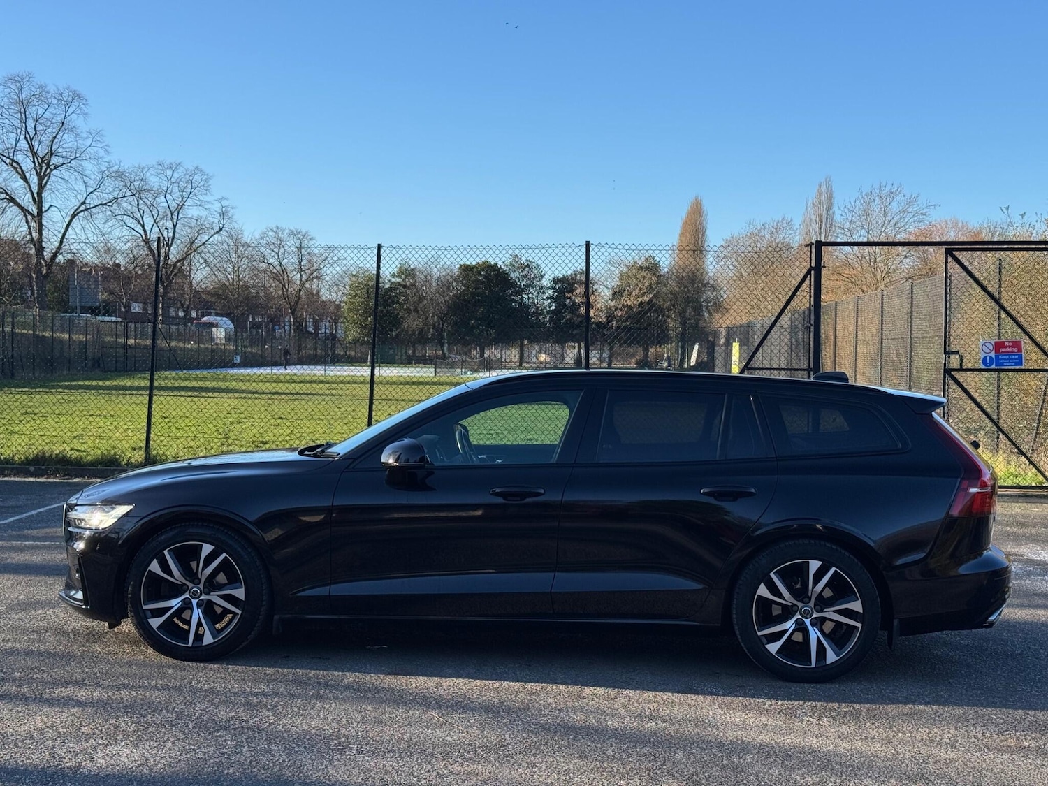 Used Volvo V60 2019 for sale - 77345358: Photo 7