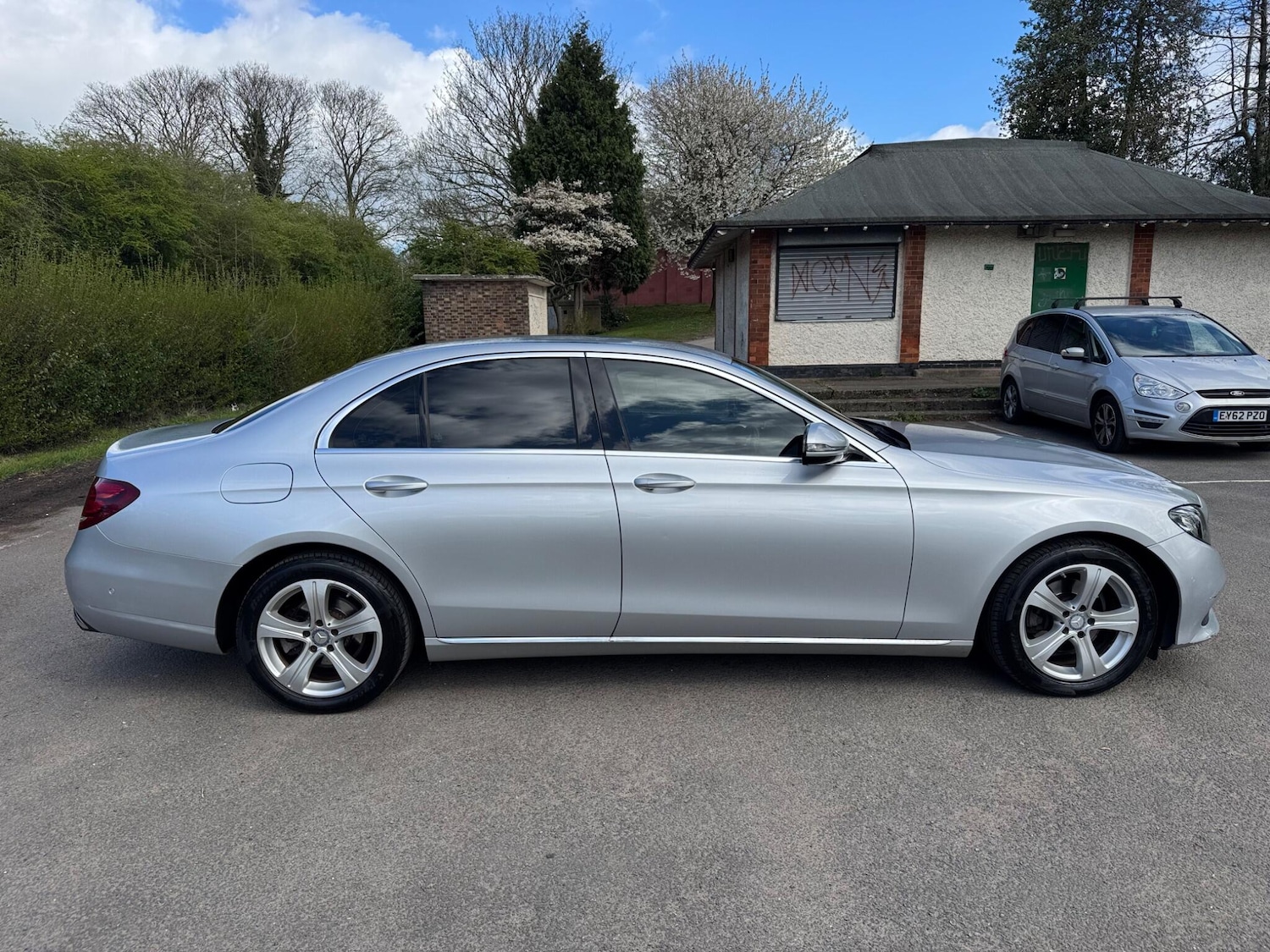Used Mercedes-Benz E Class for sale - 78147928: Photo 2