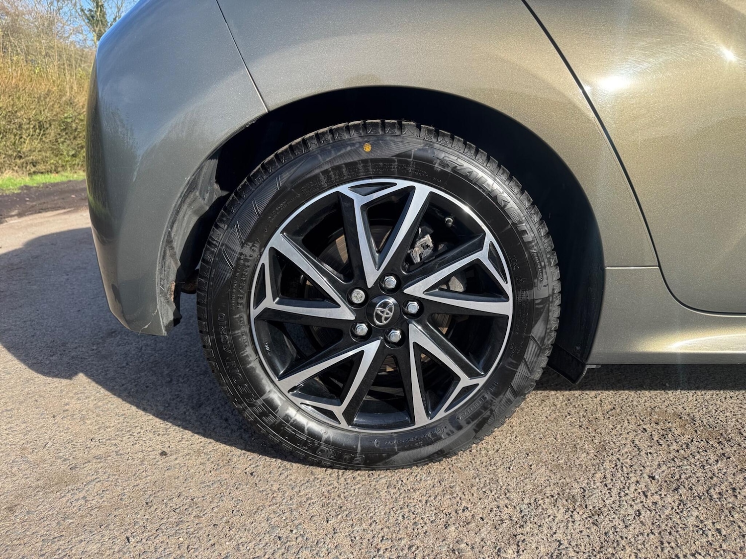 Used Toyota Yaris for sale - 77753375: Photo 24