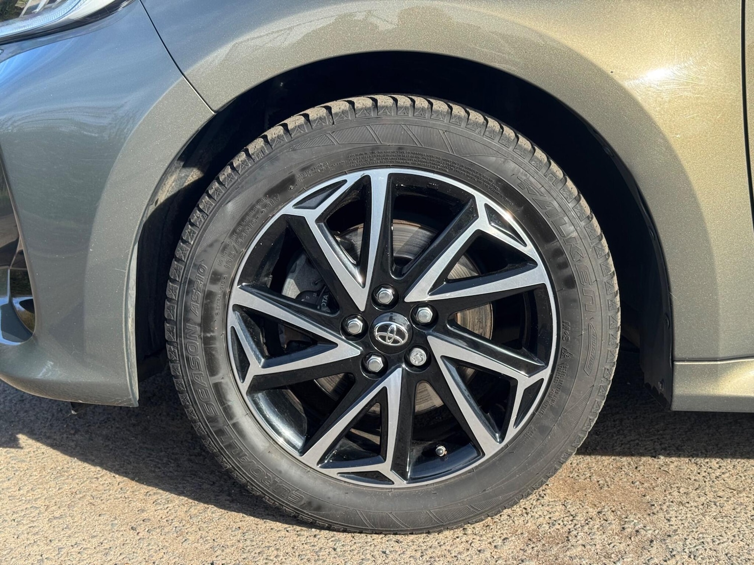 Used Toyota Yaris for sale - 77753375: Photo 26