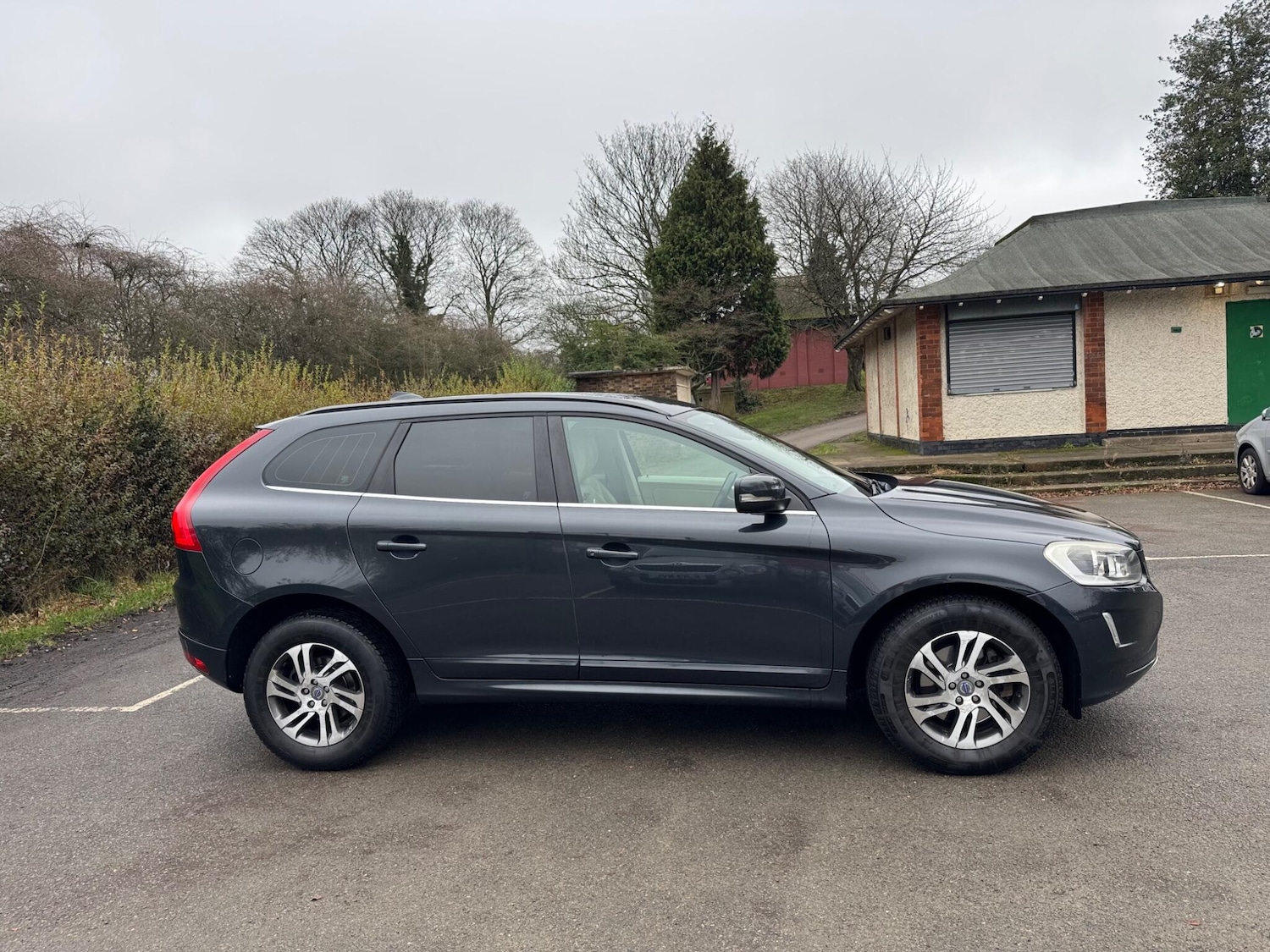 Used Volvo XC60 2014 for sale - 77957156: Photo 3