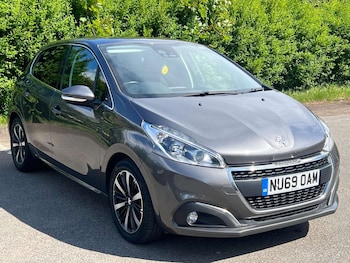 Used Peugeot 208 2019 for sale - 78596408: Photo