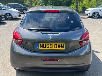 Used Peugeot 208 2019 for sale - 78596408: Photo