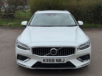 Used Volvo V60 2018 for sale - 78596413: Photo