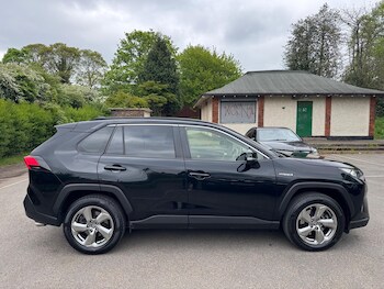 Used Toyota RAV4 2021 for sale - 78347261: Photo