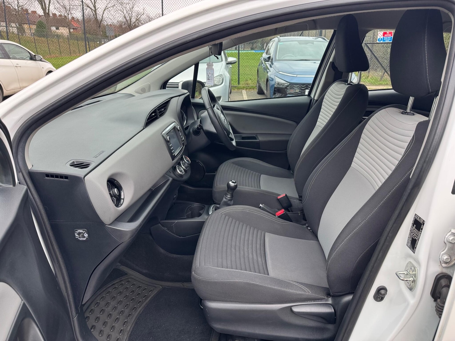 Used Toyota Yaris 2019 for sale - 77683660: Photo 9