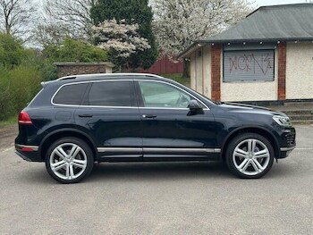 Used Volkswagen Touareg 2017 for sale - 77939508: Photo