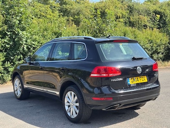 Used Volkswagen Touareg 2014 for sale - 79307981: Photo