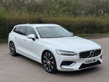 Used Volvo V60 2018 for sale - 78539475: Photo