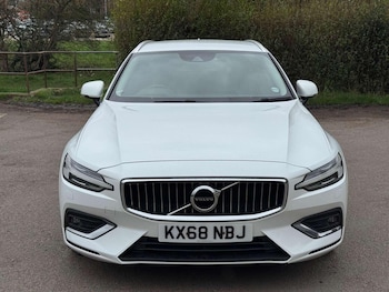 Used Volvo V60 2018 for sale - 78539475: Photo