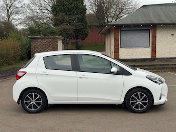 Used Toyota Yaris 2019 for sale - 78596412: Photo