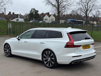 Used Volvo V60 2018 for sale - 77839245: Photo