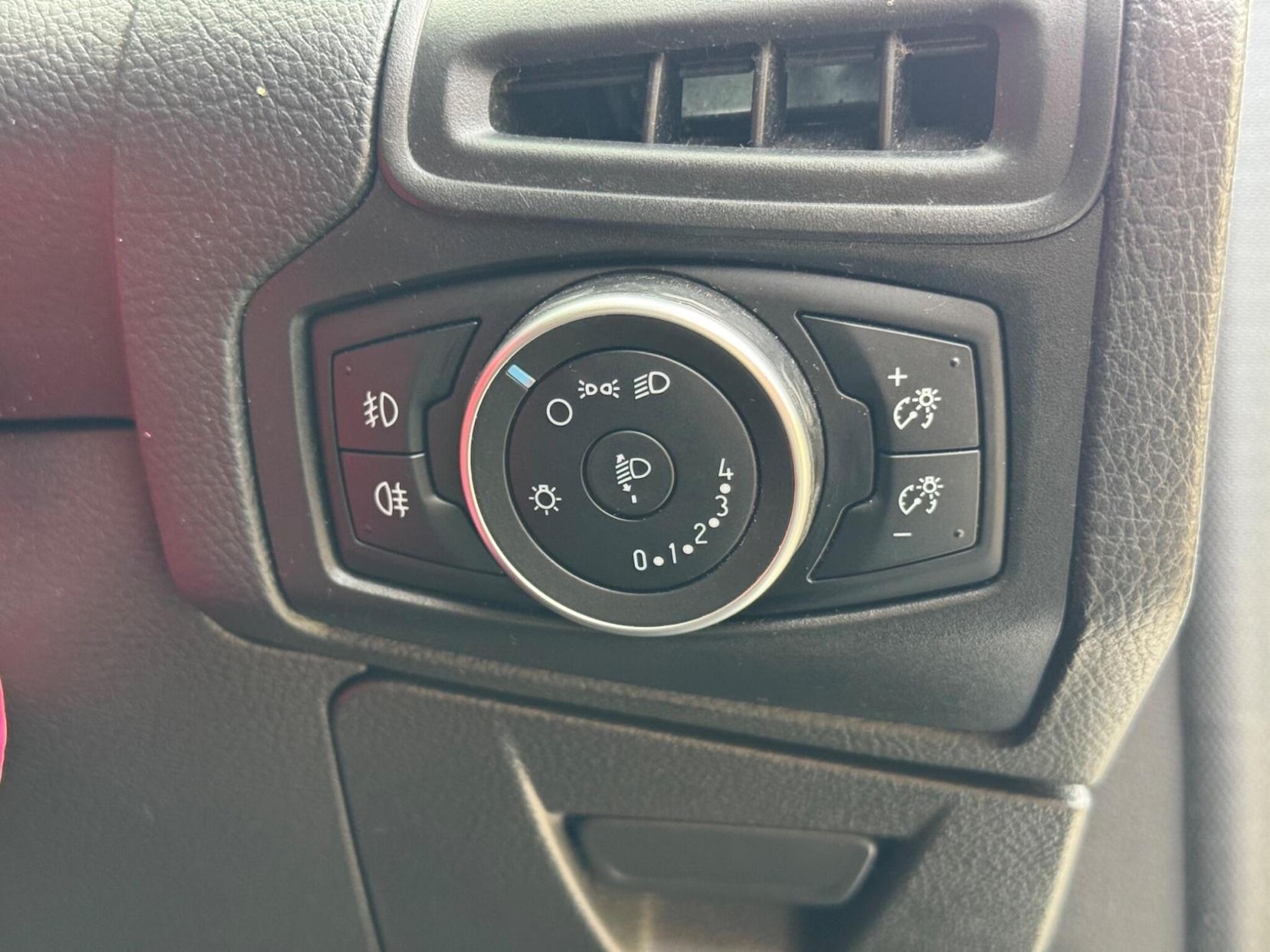 Used Ford Focus 2014 for sale - 77345395: Photo 19