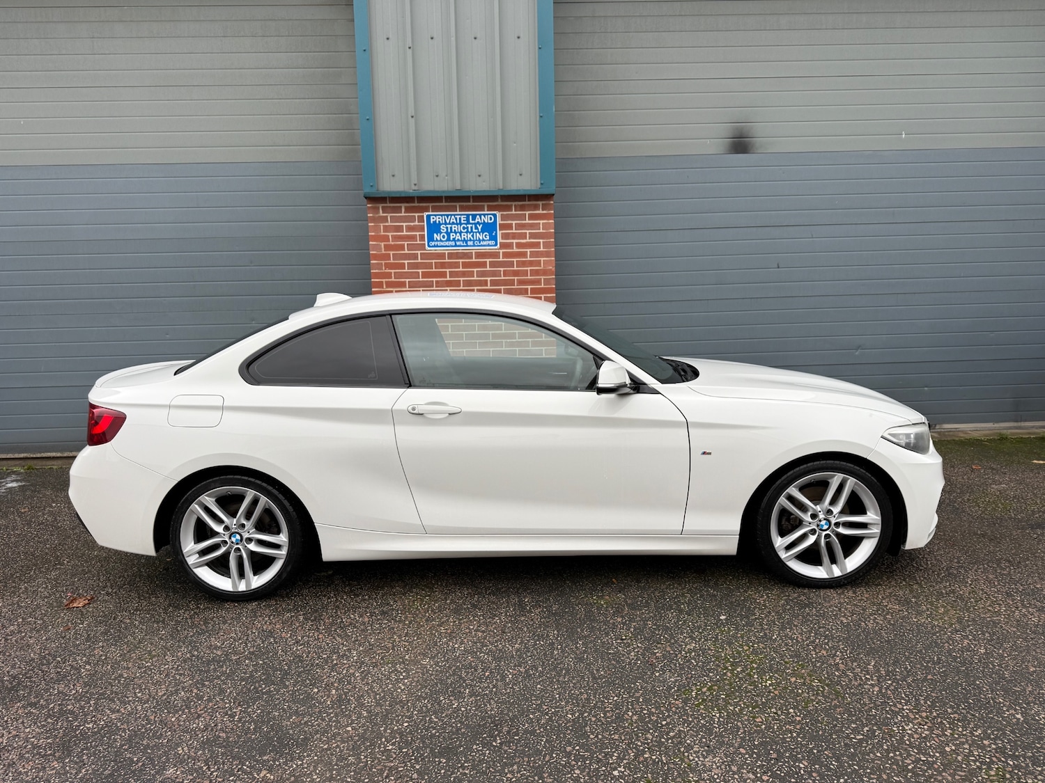Used BMW 2 Series 2014 for sale - 76545508: Photo 2
