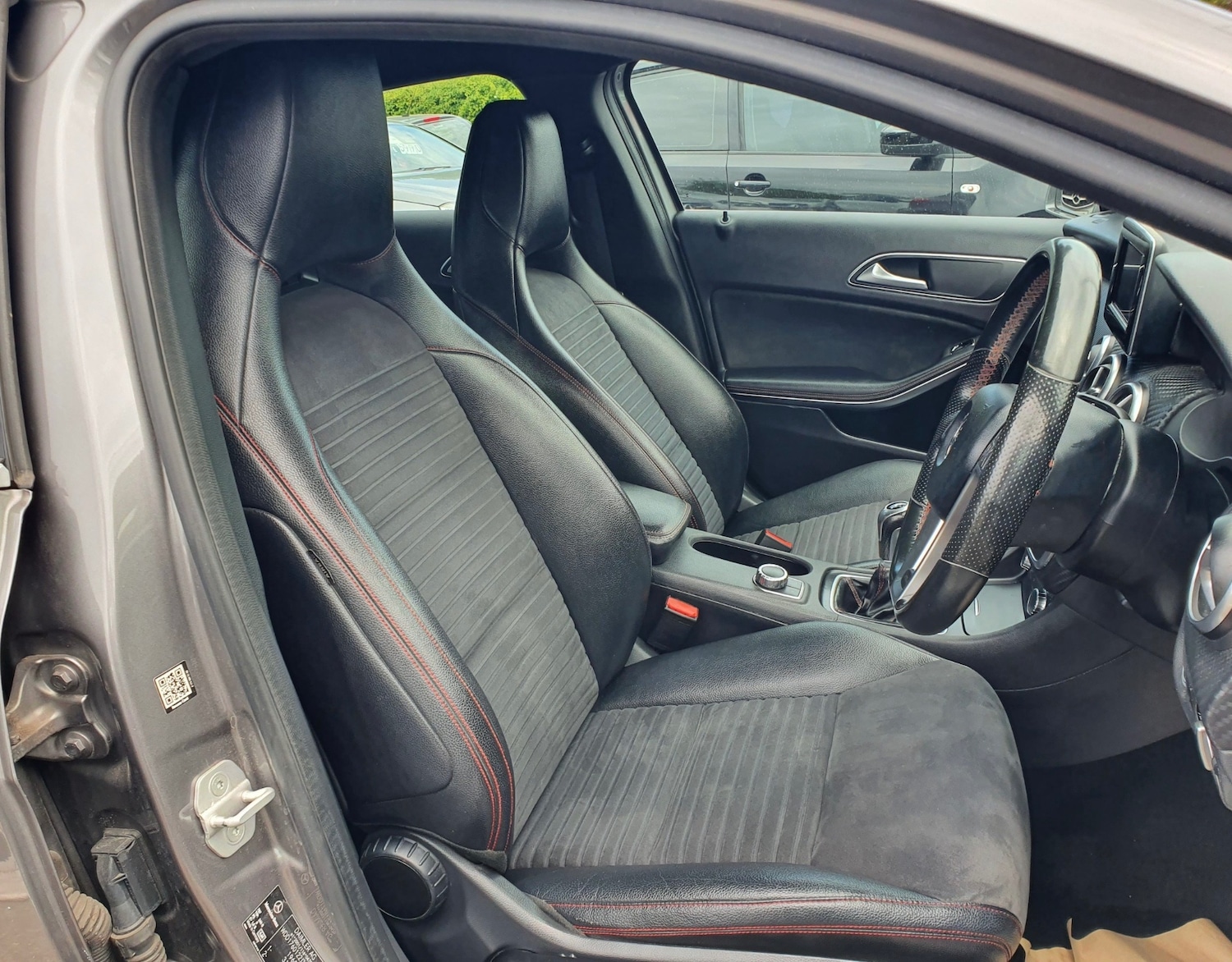 Used Mercedes-Benz A-Class 2014 for sale - 77007740: Photo 6