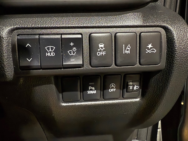 Used Mitsubishi Eclipse Cross 2018 for sale - 76170415: Photo 10
