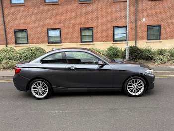 Used BMW 2 Series 2014 for sale - 79253656: Photo