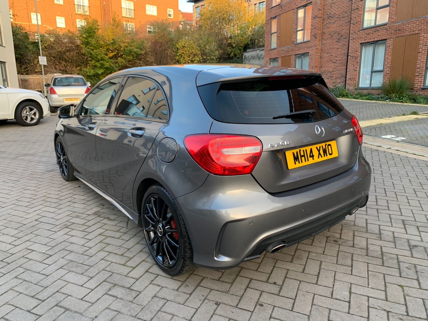 Used Mercedes-Benz A-Class 2014 for sale - 76436851: Photo 2