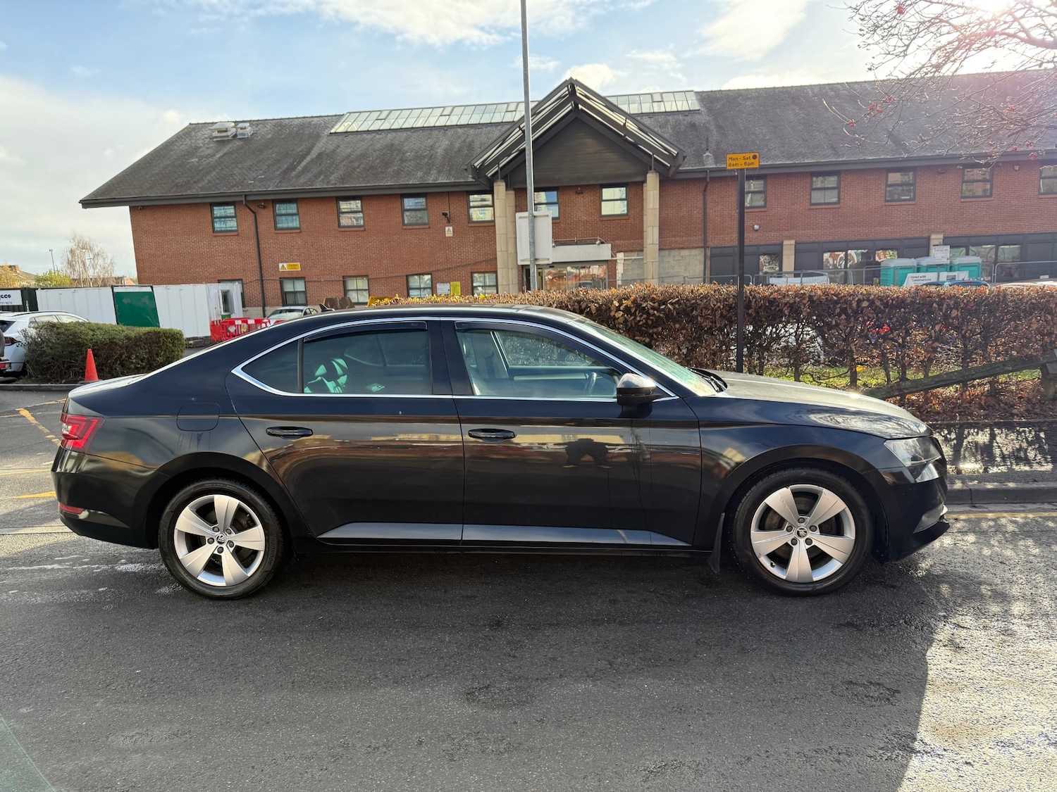 Used Skoda Superb 2016 for sale - 76615953: Photo 2