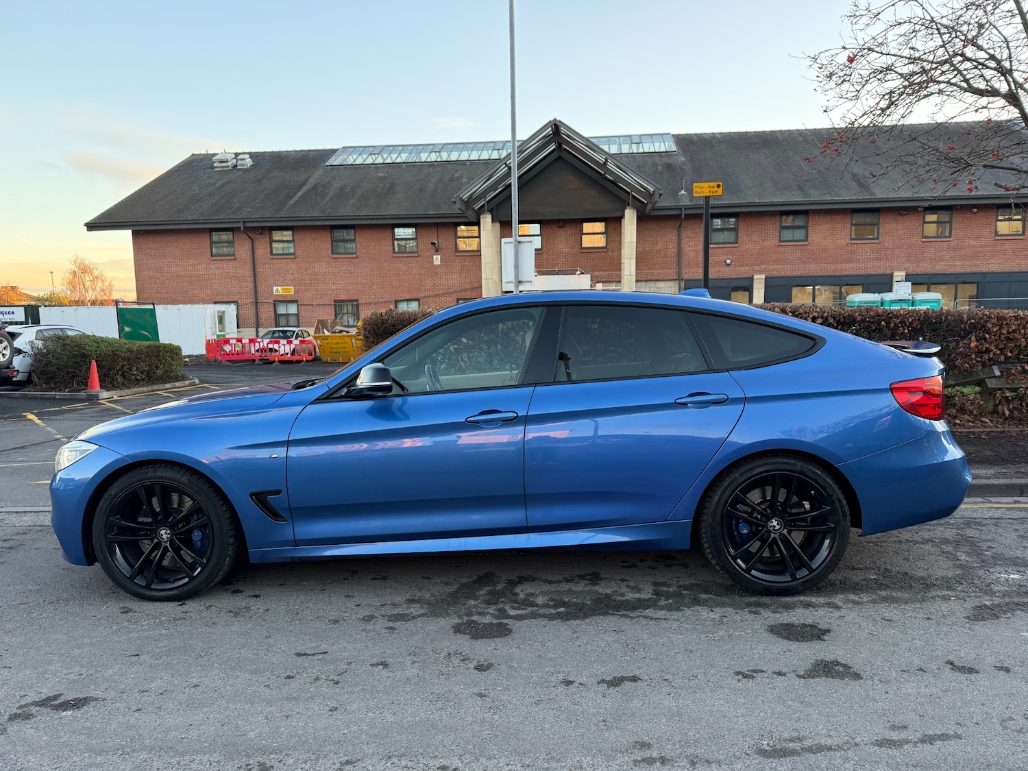 Used BMW 3 Series 2014 for sale - 76568231: Photo 2