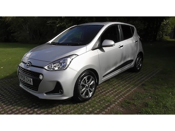 Used Hyundai i10 2018 for sale - 76047116: Photo