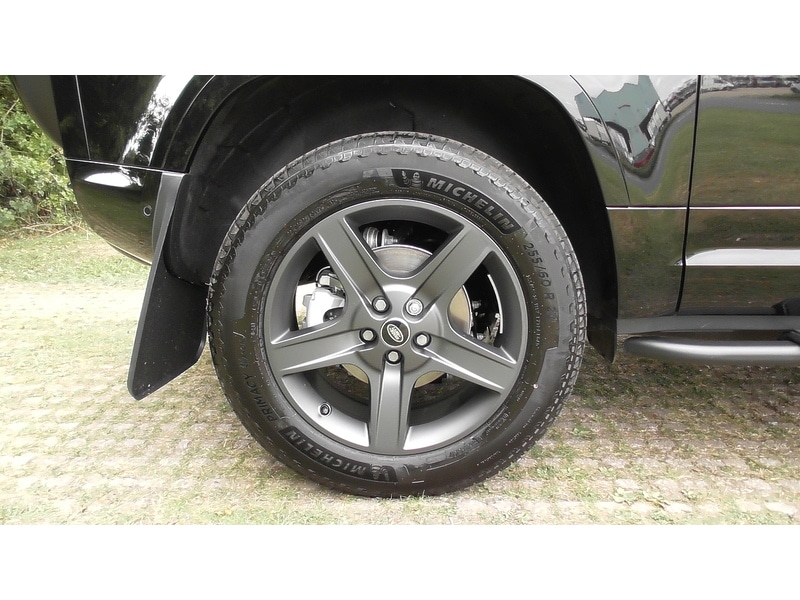 Used Land Rover Defender 90 2025 for sale - 76047114: Photo 10