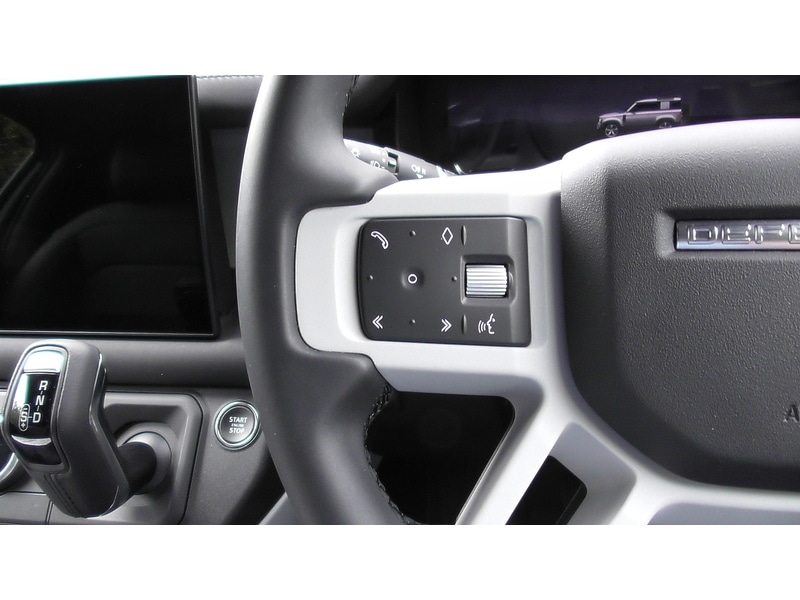 Used Land Rover Defender 90 2025 for sale - 76047114: Photo 21