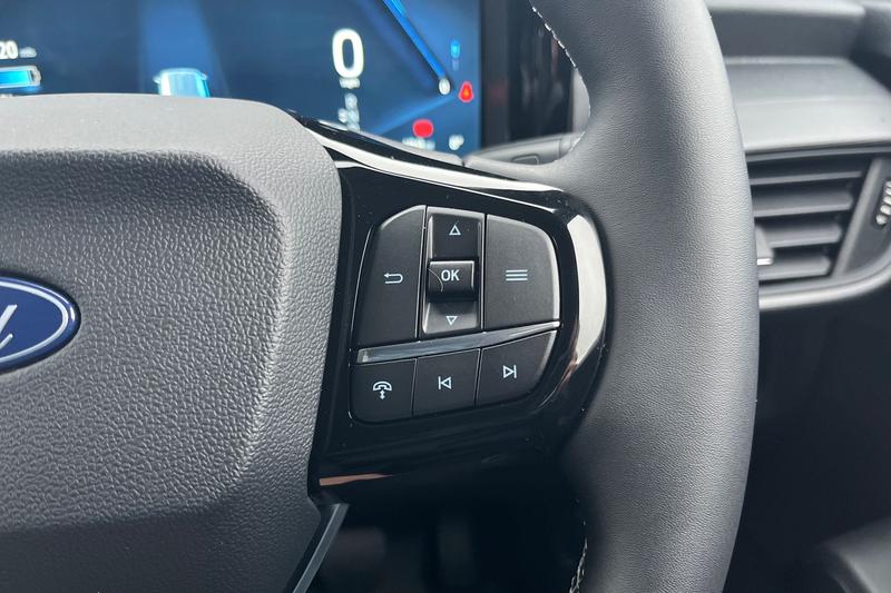 Used Ford E-Transit Courier 2025 for sale - 77176386: Photo 37