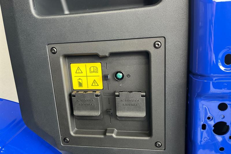 Used Ford E-Transit 2025 for sale - 76302799: Photo 21