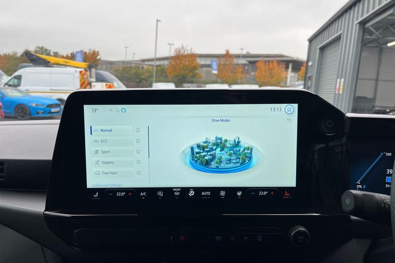 Used Ford E-Transit 2025 for sale - 76302799: Photo 27