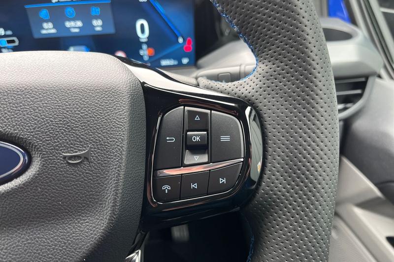 Used Ford E-Transit 2025 for sale - 76302799: Photo 31