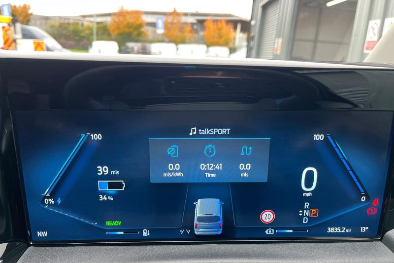 Used Ford E-Transit 2025 for sale - 76302799: Photo 34