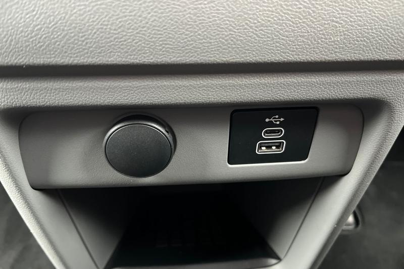 Used Ford Tourneo Custom 2024 for sale - 77997176: Photo 16