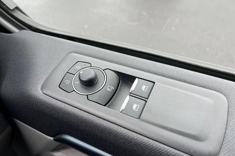 Used Ford Tourneo Custom 2024 for sale - 77997176: Photo 8