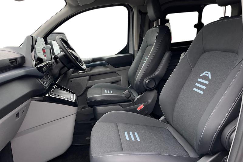 Used Ford Tourneo Custom 2024 for sale - 77997176: Photo 9