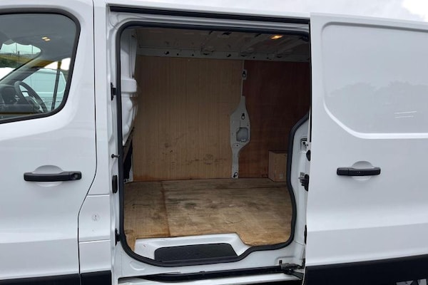 Used Renault Trafic 2023 for sale - 76131555: Photo 10
