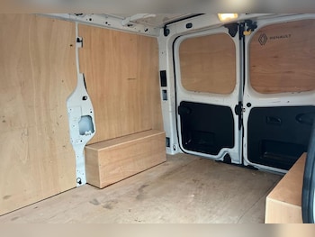 Used Renault Trafic 2024 for sale - 76557372: Photo