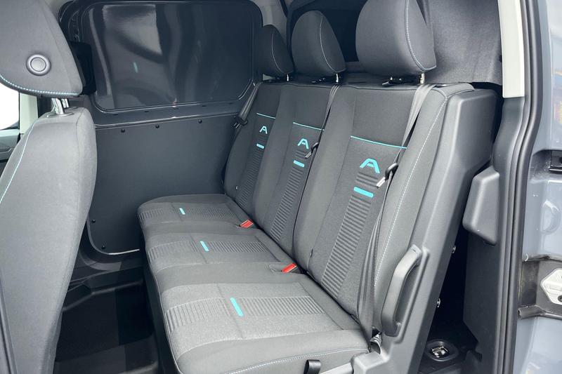 Used Ford Transit Connect 2025 for sale - 76631405: Photo 11