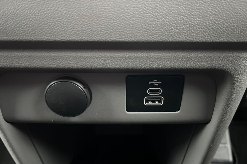 Used Ford Tourneo Custom 2024 for sale - 77848731: Photo 18