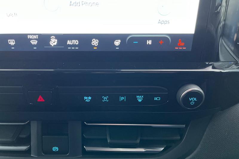 Used Ford Tourneo Custom 2024 for sale - 77848731: Photo 32