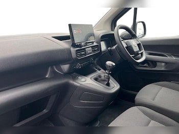 Used Citroen Berlingo 2024 for sale - 79560242: Photo