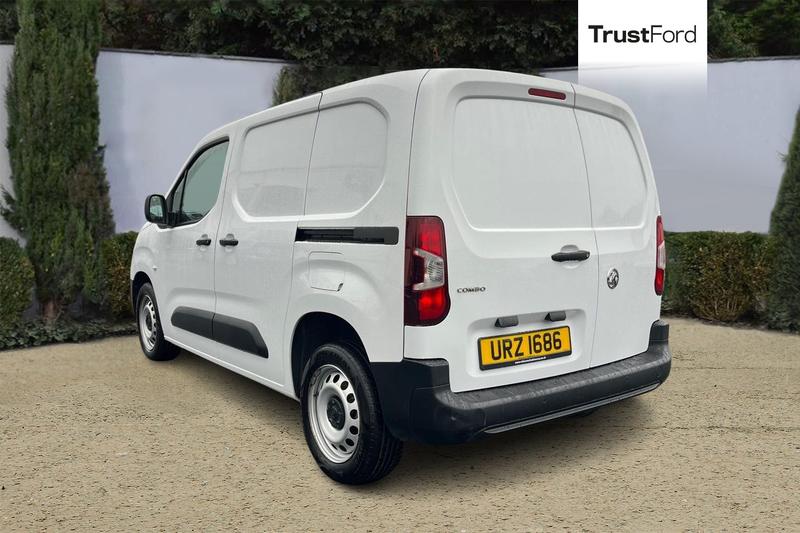 Used Vauxhall Combo 2022 for sale - 76302720: Photo 2