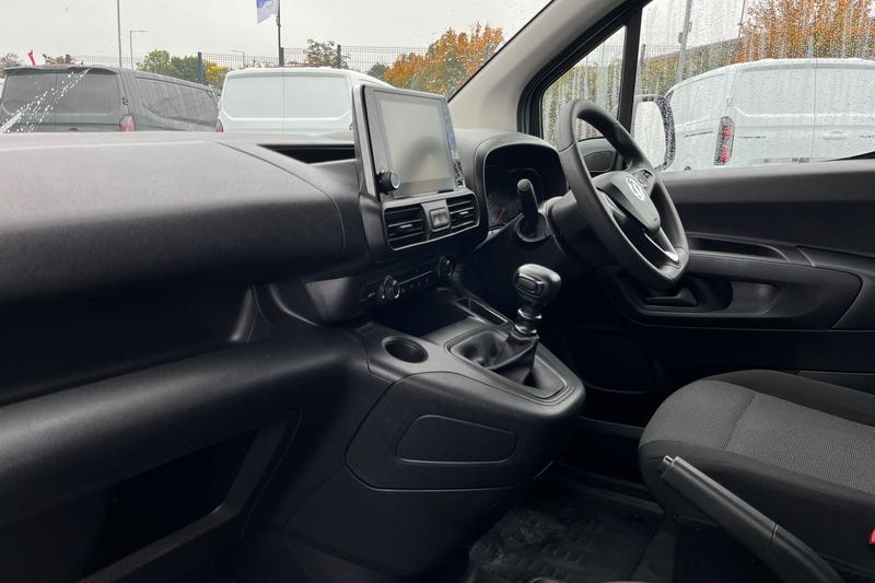 Used Vauxhall Combo 2022 for sale - 76302720: Photo 3