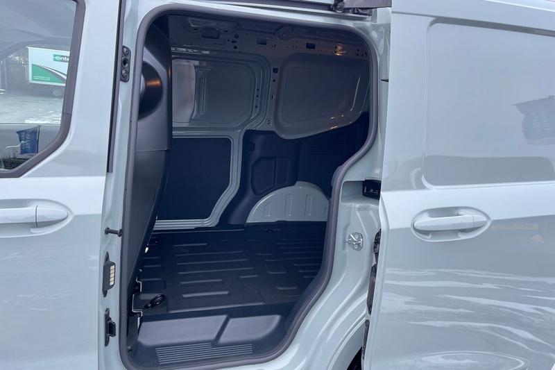 Used Ford Transit Courier 2025 for sale - 77157335: Photo 11