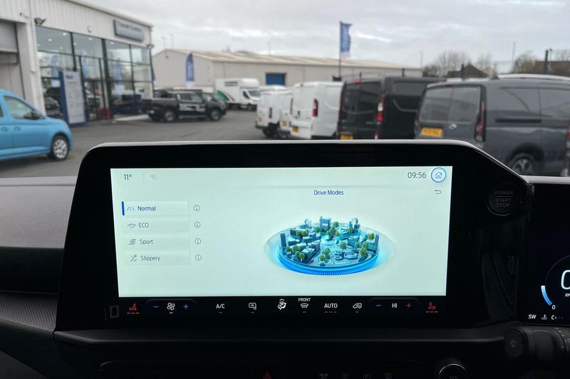 Used Ford Transit Custom 2025 for sale - 77106518: Photo 24