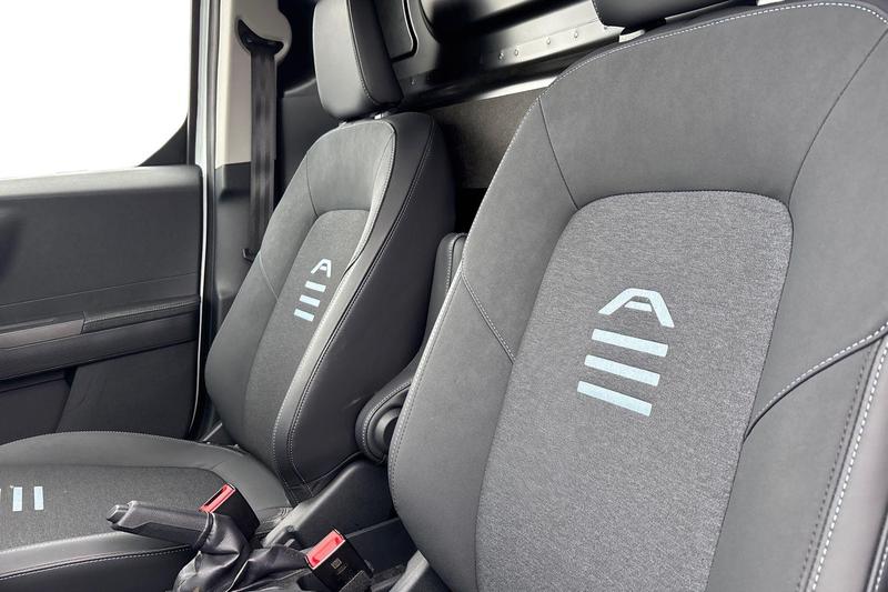 Used Ford Transit Courier 2025 for sale - 76557343: Photo 11