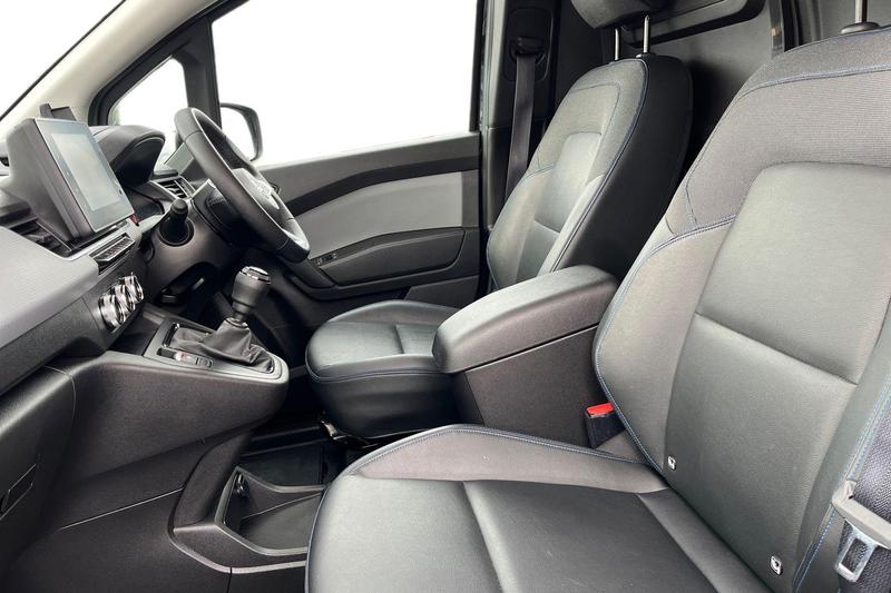 Used Nissan Other 2023 for sale - 78153010: Photo 10