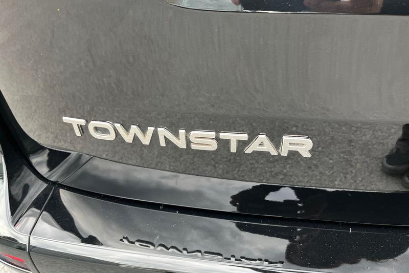 Used Nissan Other 2023 for sale - 78153010: Photo 20