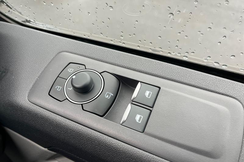 Used Ford Transit Custom 2025 for sale - 76557379: Photo 9